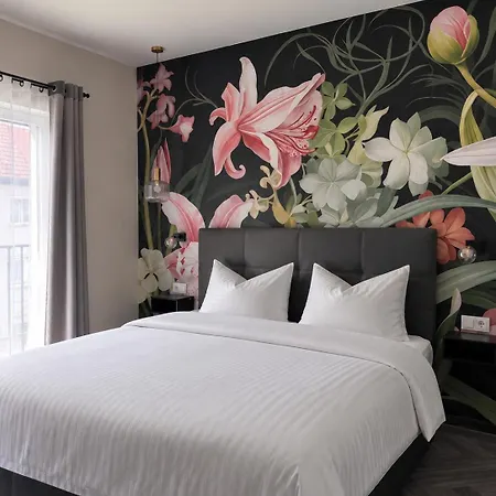 NEW TOWN Graz Apartments&Parking *