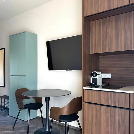 NEW TOWN Graz Apartments&Parking Graz